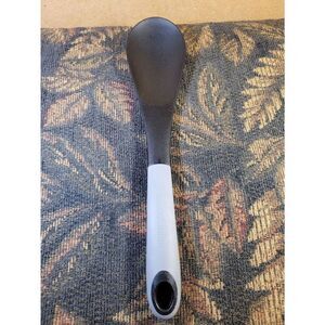 Housecalls Grey and Black Spoon with Built-in Tool Rest